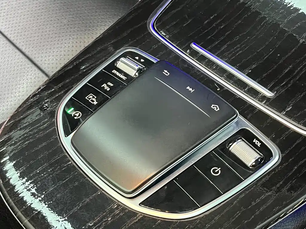Mercedes-Benz Mercedes-Benz E-Class 2019 Facelift E 300 L Sport Style 2019 - thumbnail 19