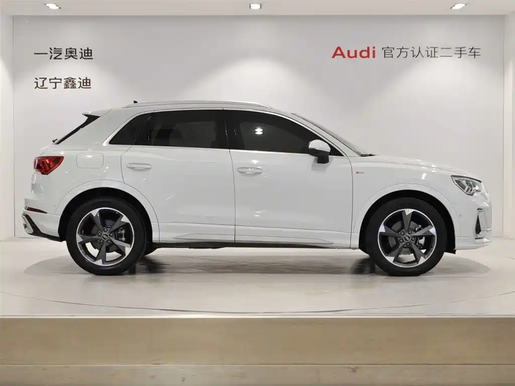 Audi Audi Q3 2024 35 TFSI Fashion Dynamic Edition 2024 - thumbnail 3