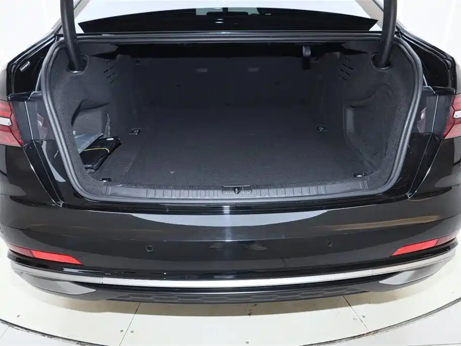 Audi Audi A6L 2023 Facelift 45 TFSI quattro Premium Dynamic Edition 2023 - thumbnail 18