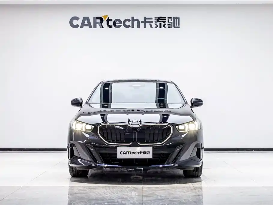 BMW BMW 5 Series 2025 530Li Leading Model M Sport Package 2025 - thumbnail 2