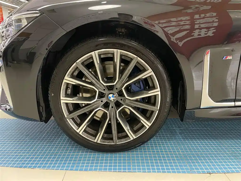 BMW BMW 7 Series 2019 Facelift 740Li xDrive Executive Luxury Package 2020 - thumbnail 28