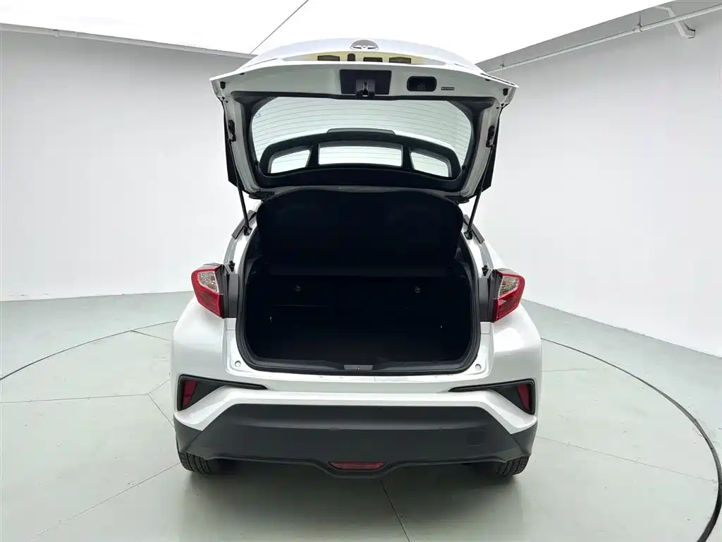 Toyota Toyota C-HR 2023 2.0L Hybrid Comfort Edition 2023 - thumbnail 8