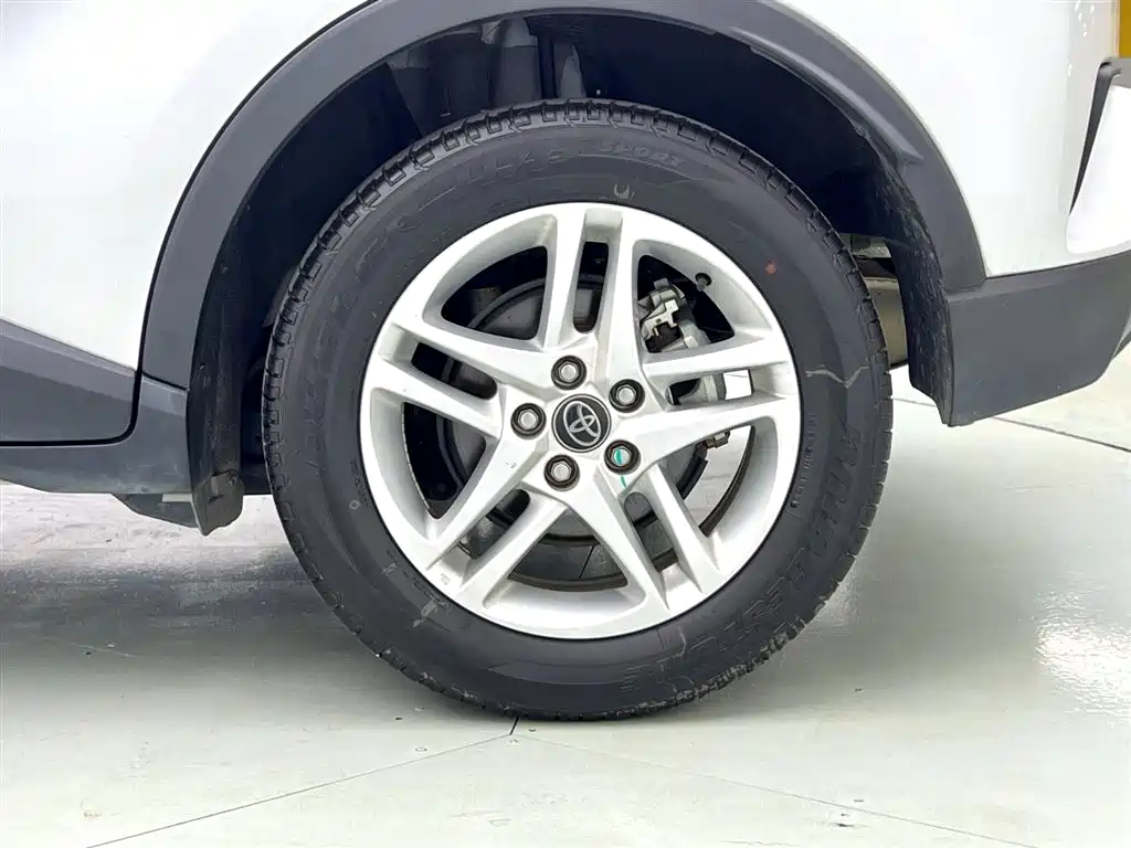 Toyota Toyota C-HR 2023 2.0L Hybrid Comfort Edition 2023 - thumbnail 10