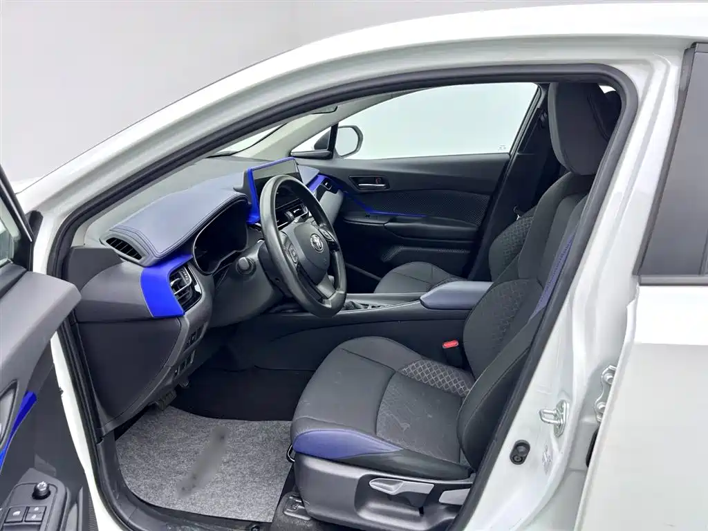 Toyota Toyota C-HR 2023 2.0L Hybrid Comfort Edition 2023 - thumbnail 16