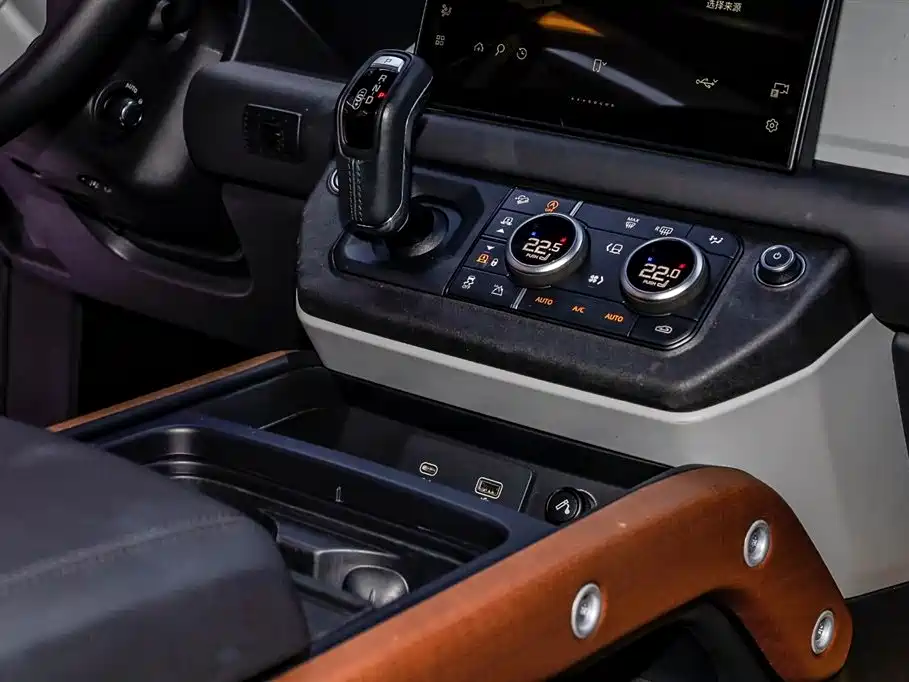 Land Rover Land Rover Defender 2022 110 P400 X-DYNAMIC HSE 2022 - thumbnail 18