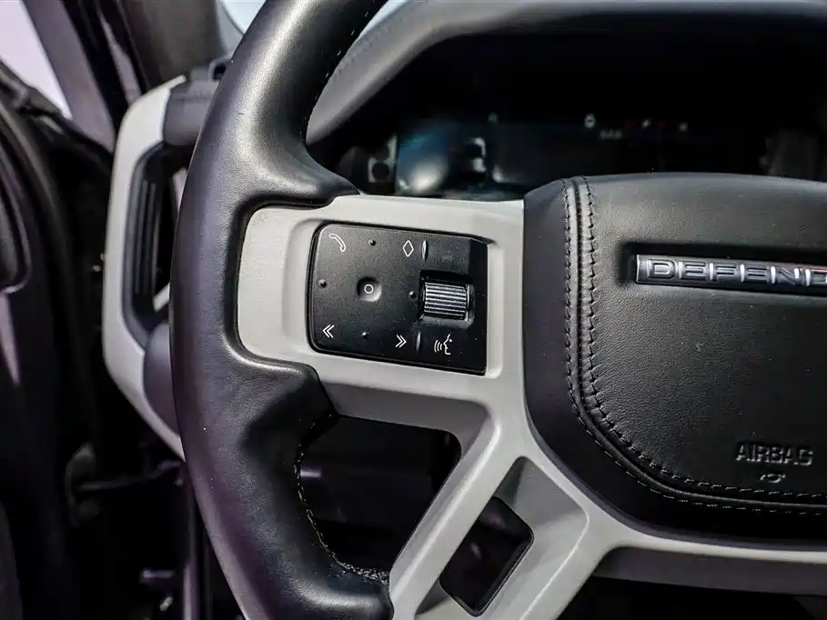 Land Rover Land Rover Defender 2022 110 P400 X-DYNAMIC HSE 2022 - thumbnail 28