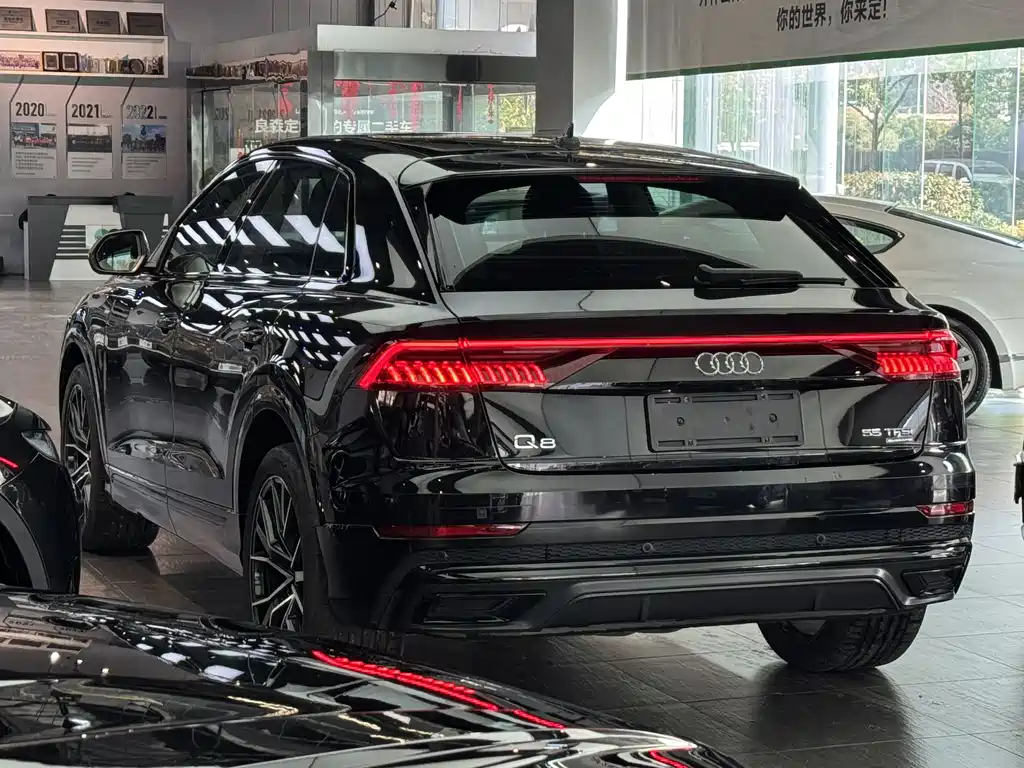 Audi Audi Q8 2019 55 TFSI Premium Dynamic Edition 2020 - thumbnail 4