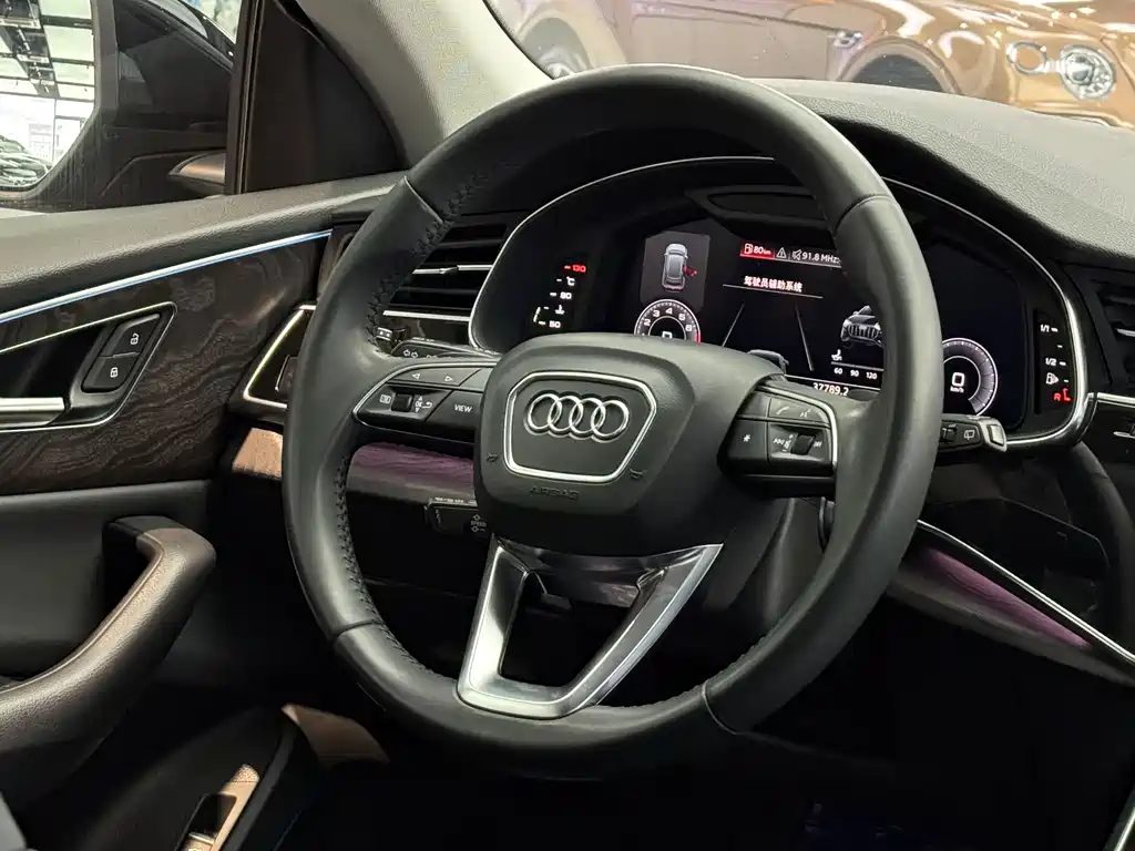 Audi Audi Q8 2019 55 TFSI Premium Dynamic Edition 2020 - thumbnail 10