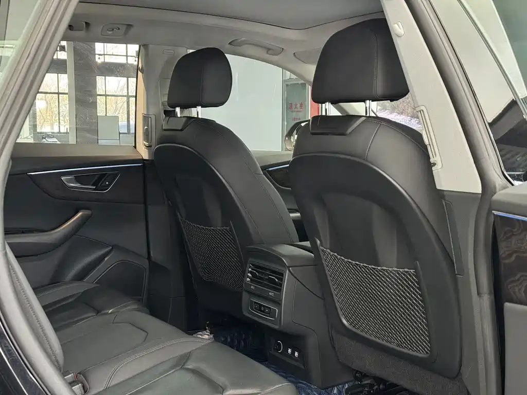 Audi Audi Q8 2019 55 TFSI Premium Dynamic Edition 2020 - thumbnail 17