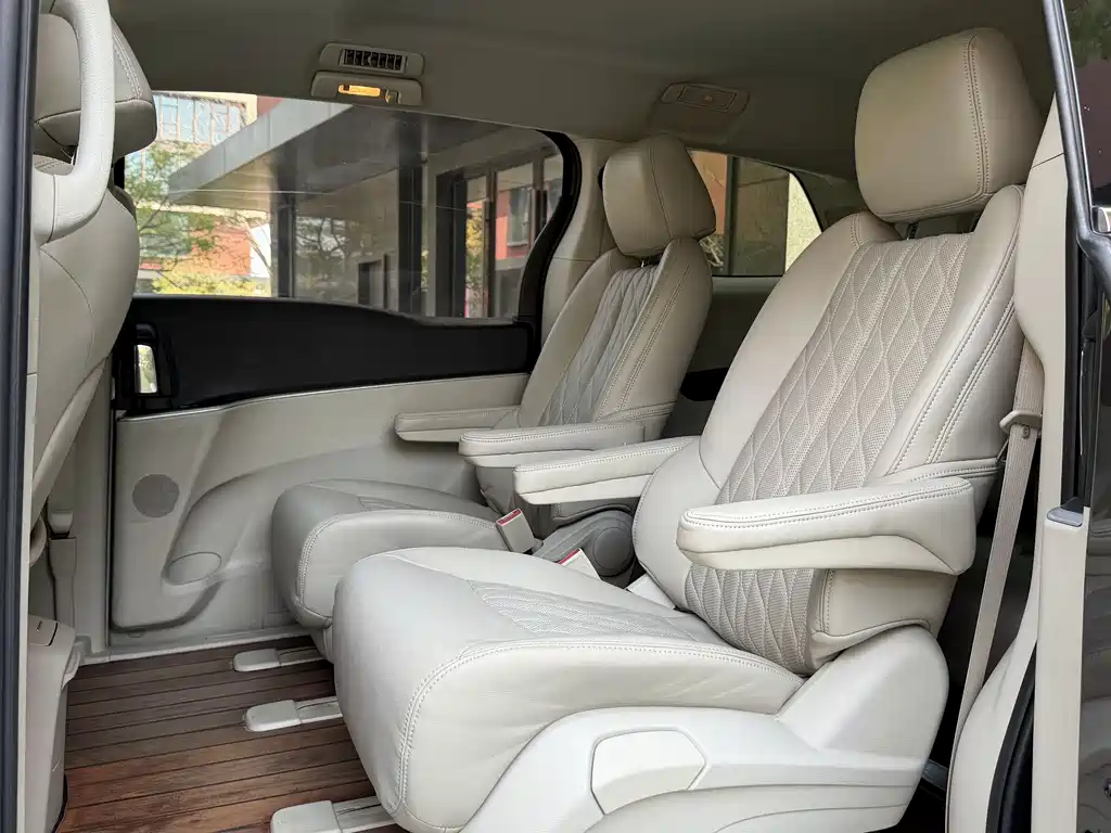 Buick Buick GL8 2023 Land Business Class Luxury Edition 2024 - thumbnail 7