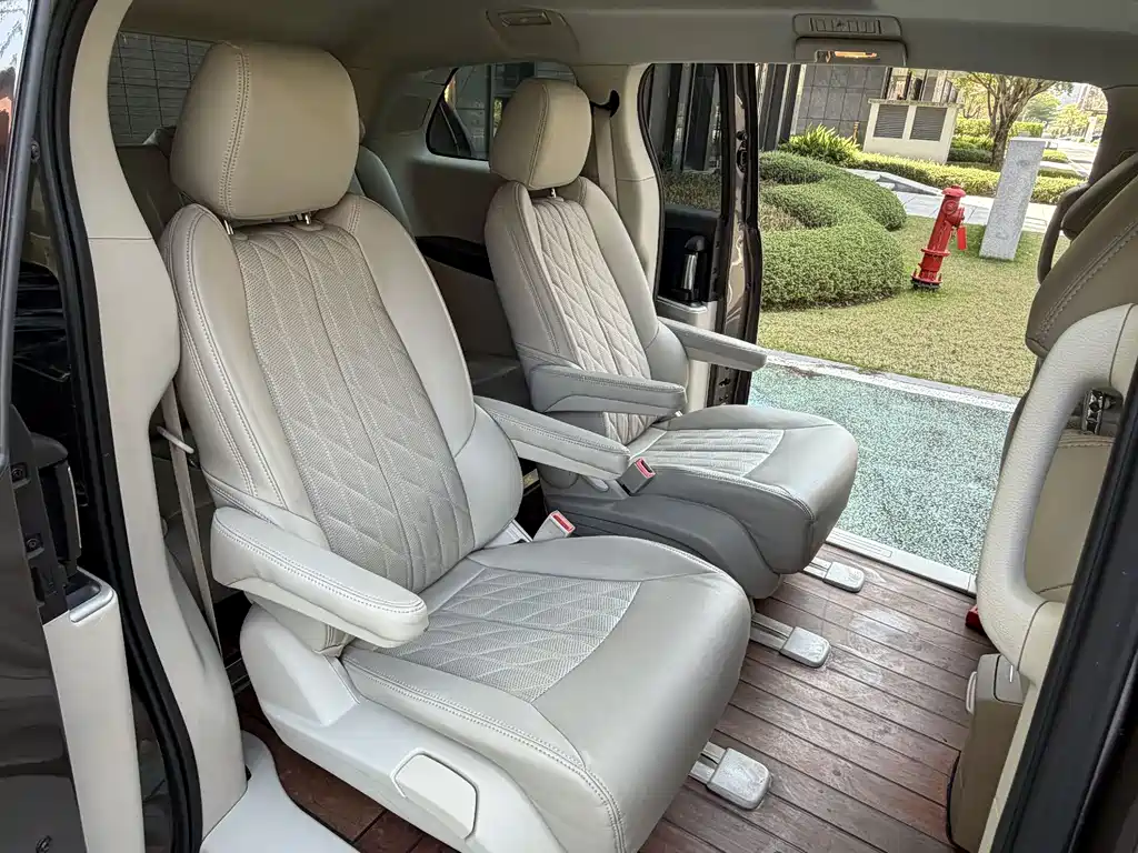 Buick Buick GL8 2023 Land Business Class Luxury Edition 2024 - thumbnail 12
