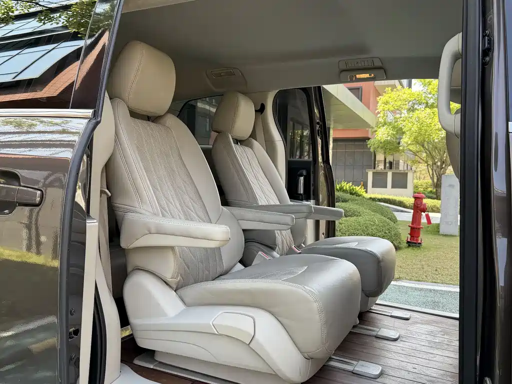 Buick Buick GL8 2023 Land Business Class Luxury Edition 2024 - thumbnail 15
