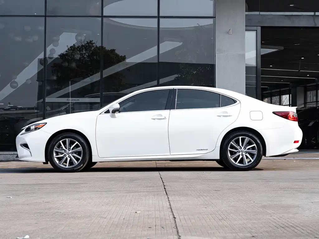 Lexus Lexus ES 300h Mark Levinson Premium Package 2017 2017 - thumbnail 4