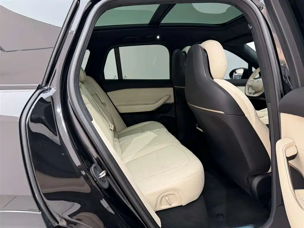 NIO NIO ES6 2024 75kWh 2025 - thumbnail 21