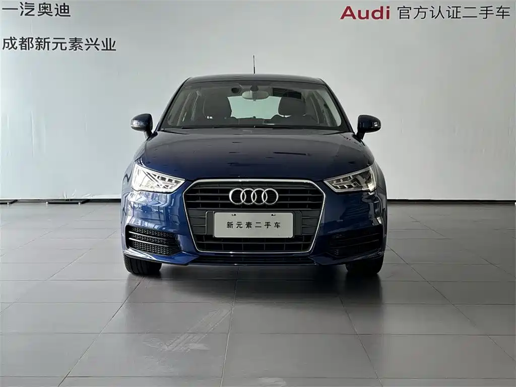 Audi Audi A1 2016 30 TFSI Sportback Design Edition 2017 - thumbnail 2