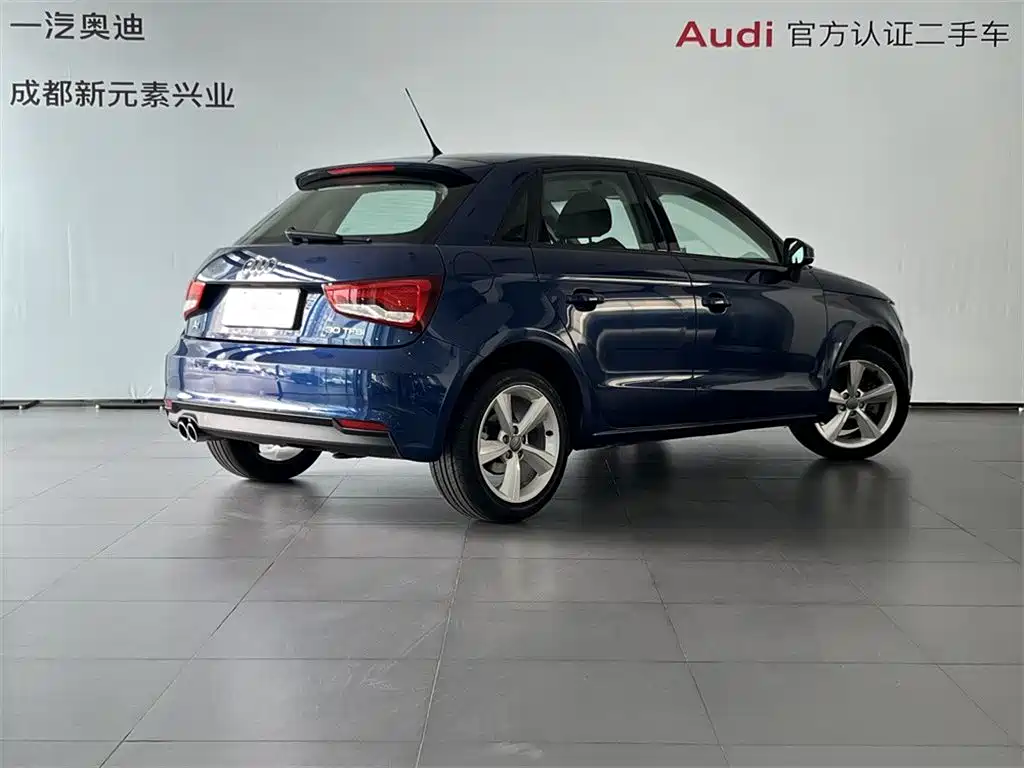 Audi Audi A1 2016 30 TFSI Sportback Design Edition 2017 - thumbnail 4