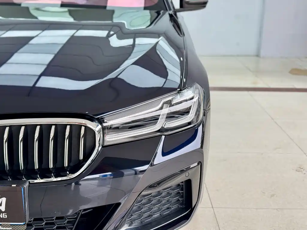 BMW BMW 5 Series 2023 Model Year Facelift 530Li Premium M Sport Package 2023 - thumbnail 4