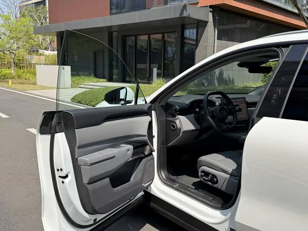 Zeekr Zeekr 7X 2025 Model 75kWh Rear-Wheel Drive Intelligent Driving Version 2024 - thumbnail 6