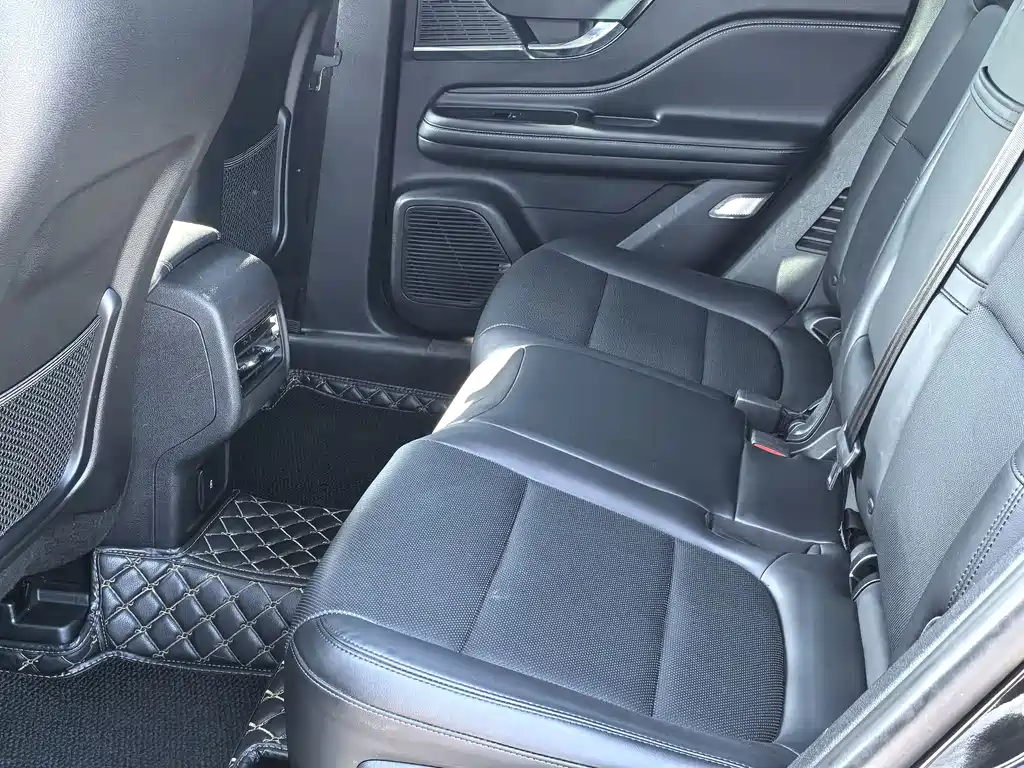 Lincoln Liberator 2020 2.0T Two-Wheel Drive Premium Edition 2020 - thumbnail 8