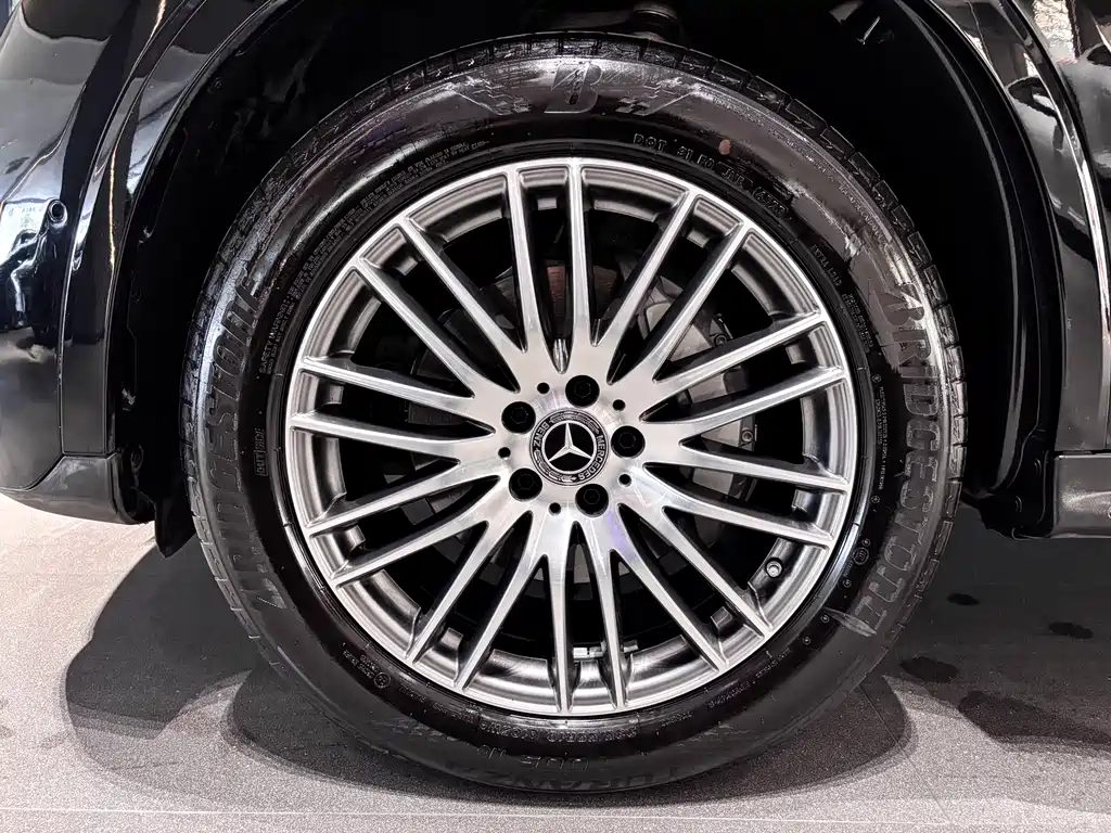Mercedes-Benz Mercedes-Benz GLC 2024 GLC 300 L 4MATIC Dynamic Model 5-seater 2024 - thumbnail 7