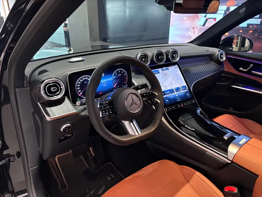 Mercedes-Benz Mercedes-Benz GLC 2024 GLC 300 L 4MATIC Dynamic Model 5-seater 2024 - thumbnail 8