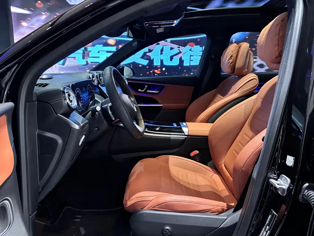 Mercedes-Benz Mercedes-Benz GLC 2024 GLC 300 L 4MATIC Dynamic Model 5-seater 2024 - thumbnail 9