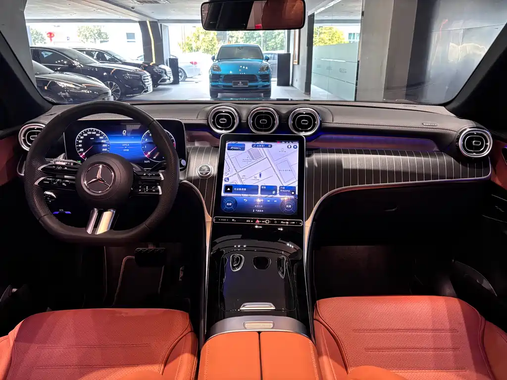 Mercedes-Benz Mercedes-Benz GLC 2024 GLC 300 L 4MATIC Dynamic Model 5-seater 2024 - thumbnail 11