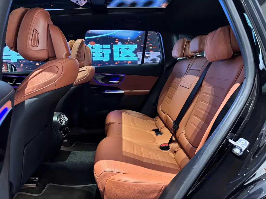 Mercedes-Benz Mercedes-Benz GLC 2024 GLC 300 L 4MATIC Dynamic Model 5-seater 2024 - thumbnail 13
