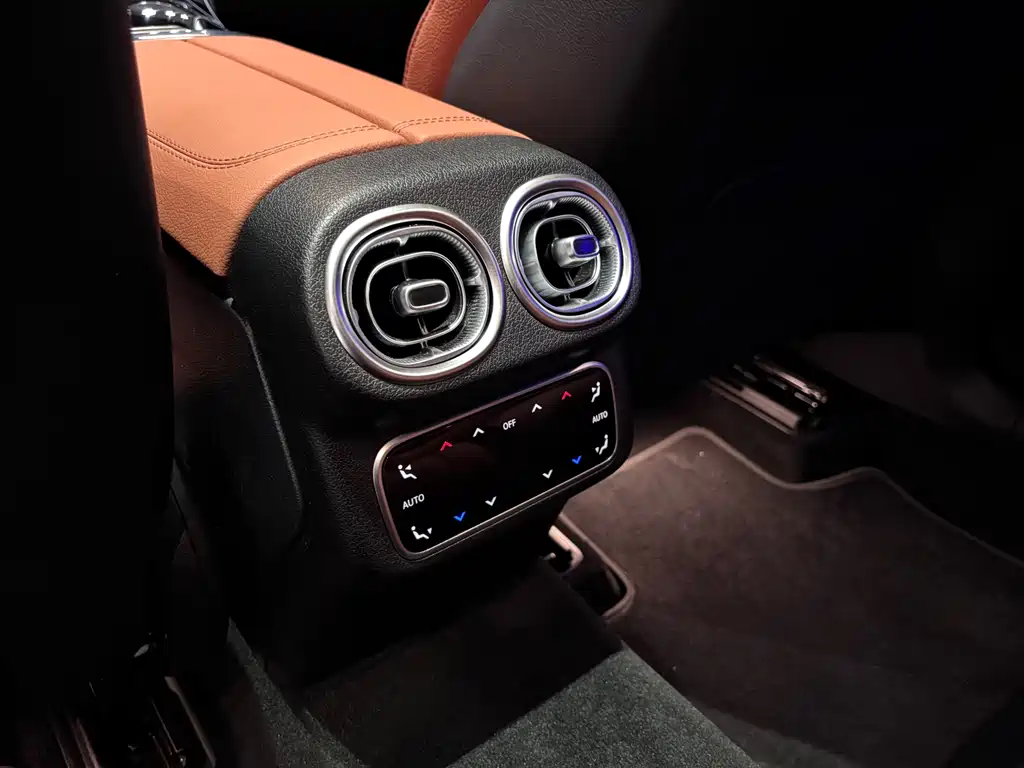 Mercedes-Benz Mercedes-Benz GLC 2024 GLC 300 L 4MATIC Dynamic Model 5-seater 2024 - thumbnail 20