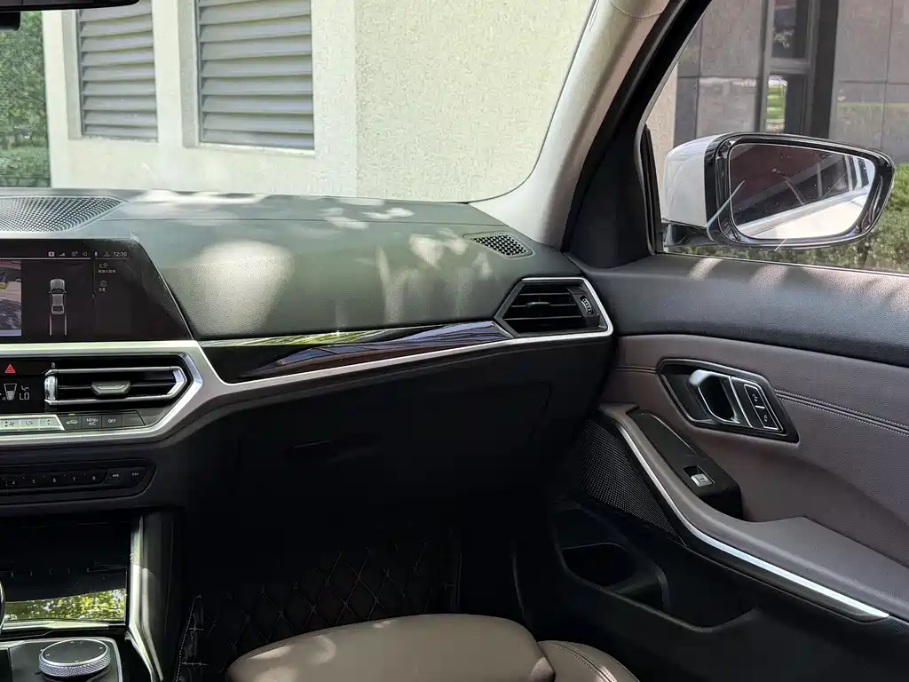 BMW BMW 3 Series 2021 320Li M Sport Package 2020 - thumbnail 13