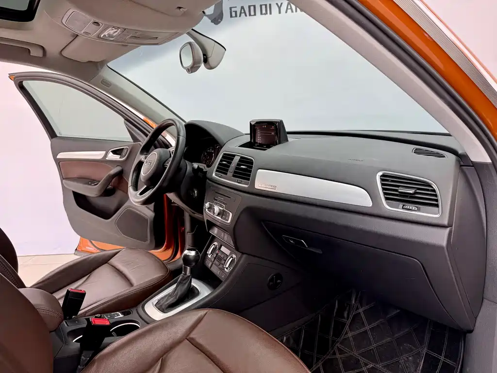 Audi Audi Q3 2015 35 TFSI quattro Technology Package 2014 - thumbnail 13