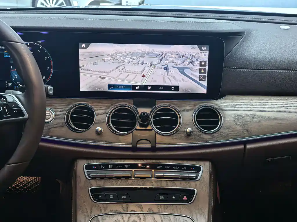 Mercedes-Benz Mercedes-Benz E-Class 2023 Facelift E 300 L Fashion Edition 2023 - thumbnail 10