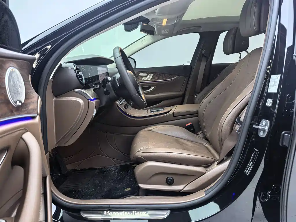 Mercedes-Benz Mercedes-Benz E-Class 2023 Facelift E 300 L Fashion Edition 2023 - thumbnail 13