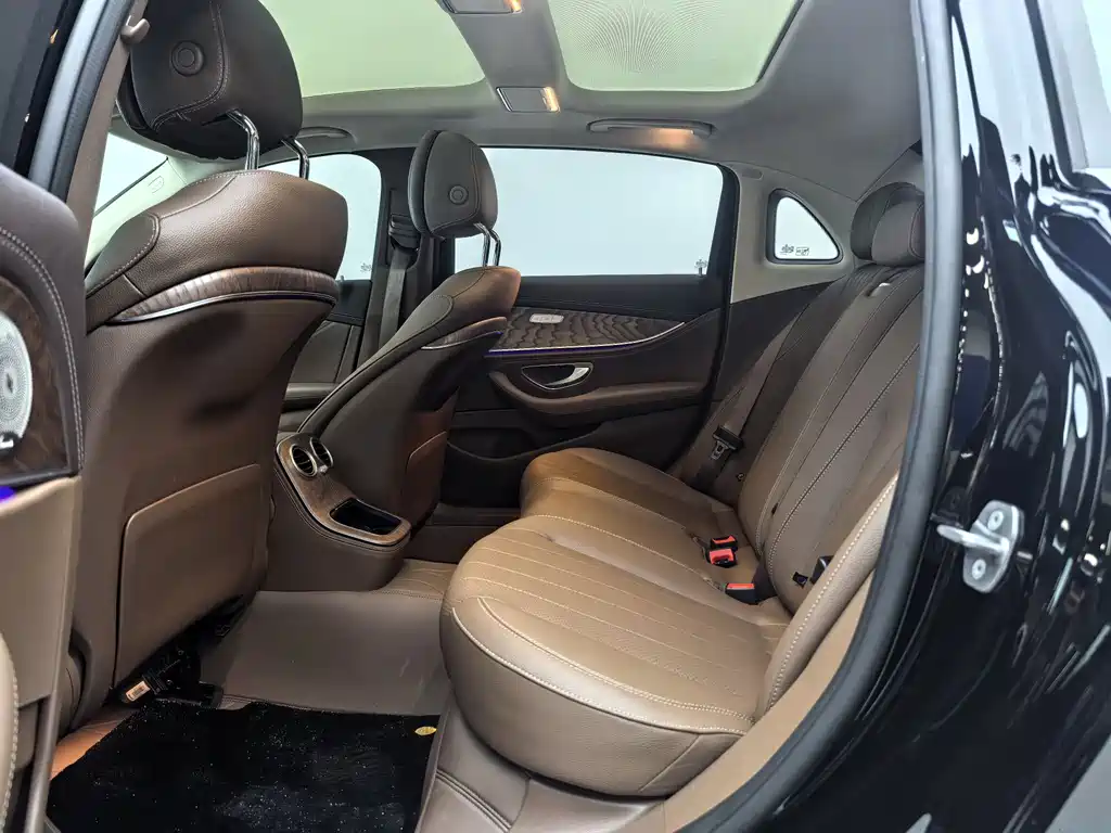 Mercedes-Benz Mercedes-Benz E-Class 2023 Facelift E 300 L Fashion Edition 2023 - thumbnail 14