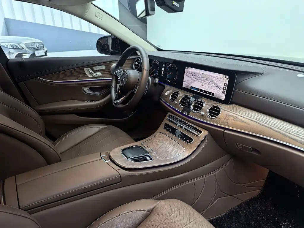Mercedes-Benz Mercedes-Benz E-Class 2023 Facelift E 300 L Fashion Edition 2023 - thumbnail 17