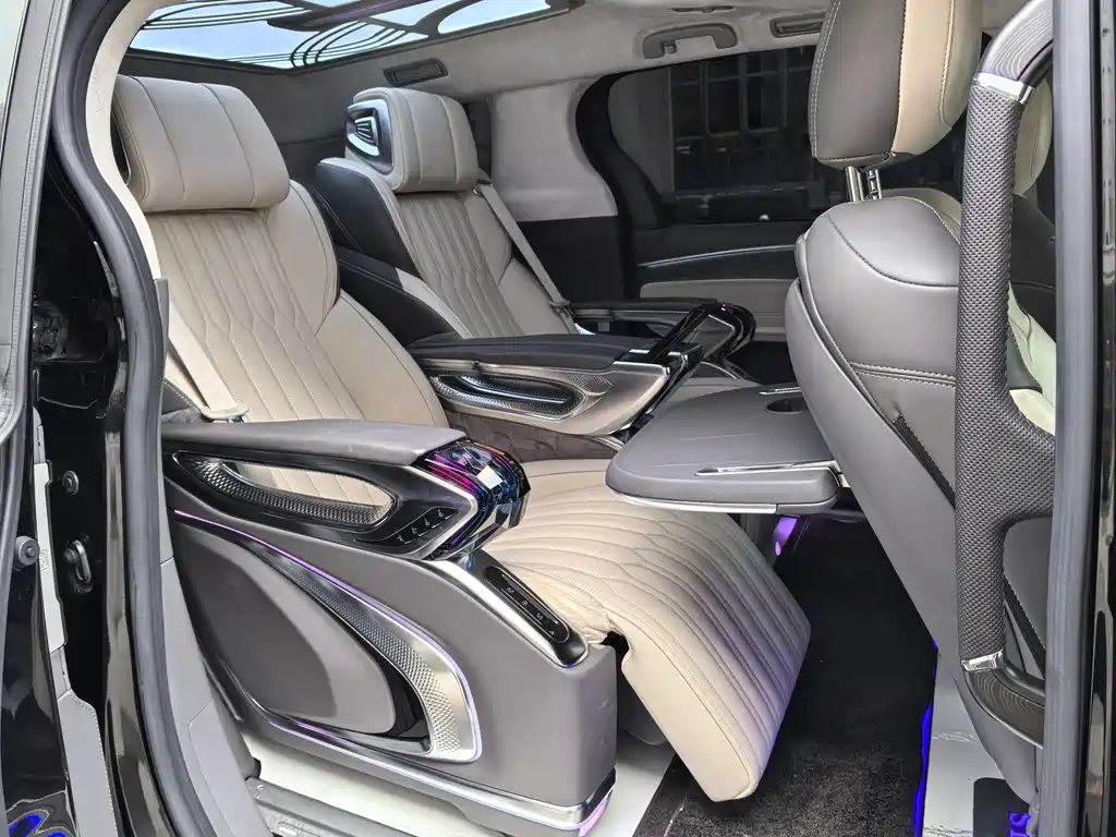 Toyota Toyota Sienna 2023 2.5L Hybrid Luxury Edition 2023 - thumbnail 15