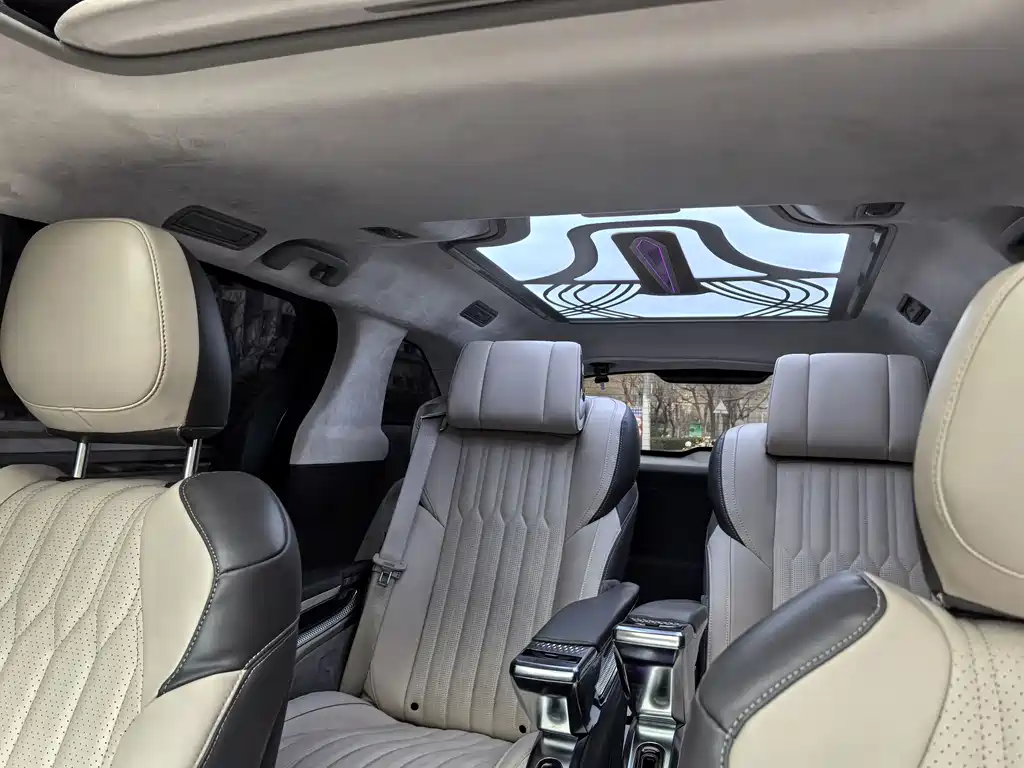 Toyota Toyota Sienna 2023 2.5L Hybrid Luxury Edition 2023 - thumbnail 20