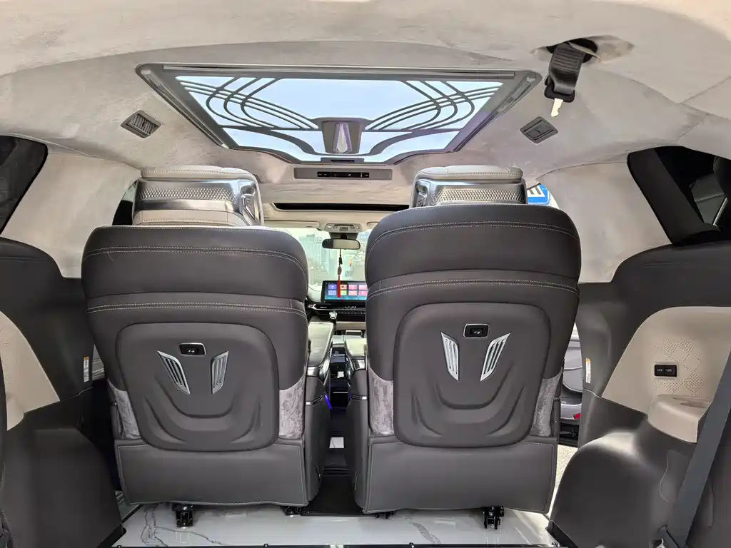 Toyota Toyota Sienna 2023 2.5L Hybrid Luxury Edition 2023 - thumbnail 24