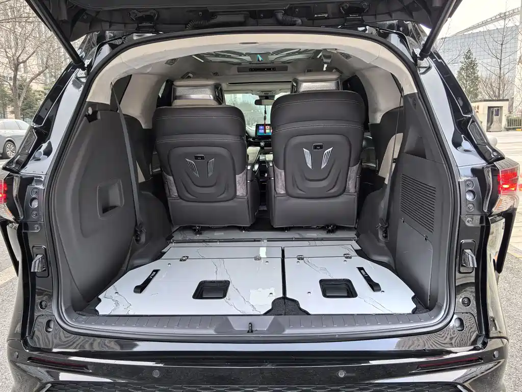 Toyota Toyota Sienna 2023 2.5L Hybrid Luxury Edition 2023 - thumbnail 26