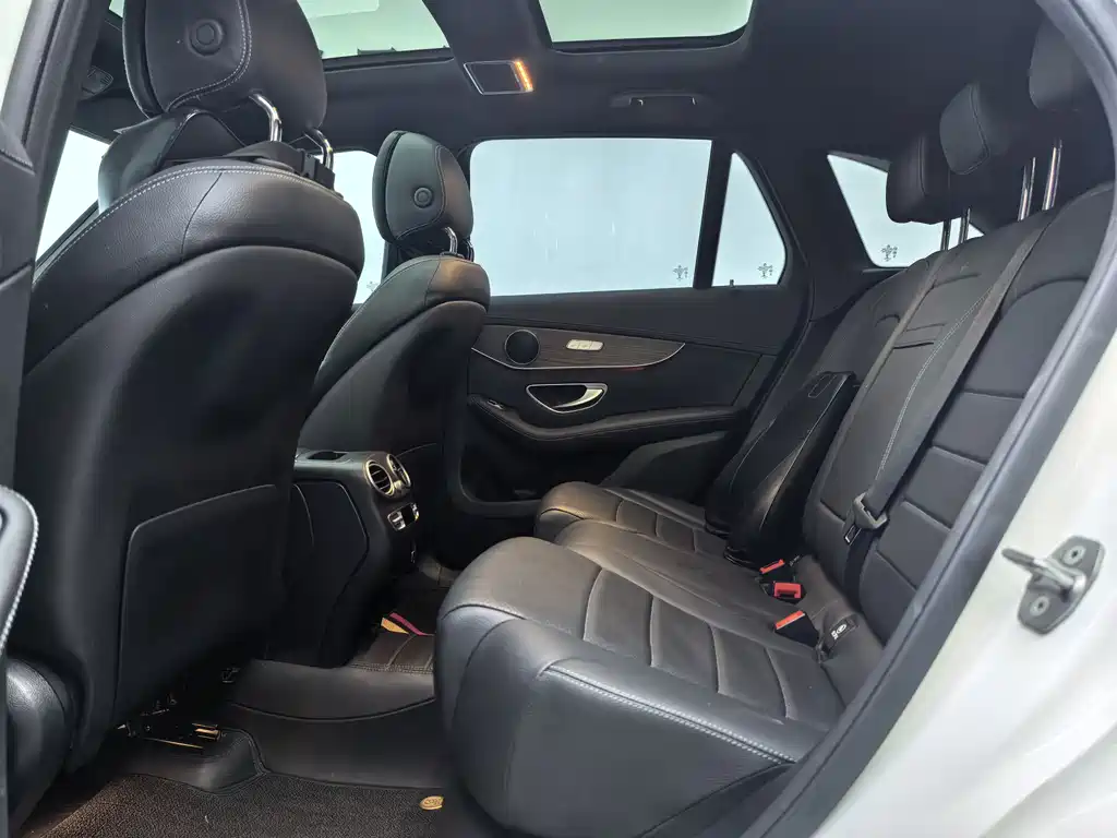 Mercedes-Benz Mercedes-Benz GLC 2022 Facelift II GLC 260 L 4MATIC Luxury 2022 - thumbnail 16