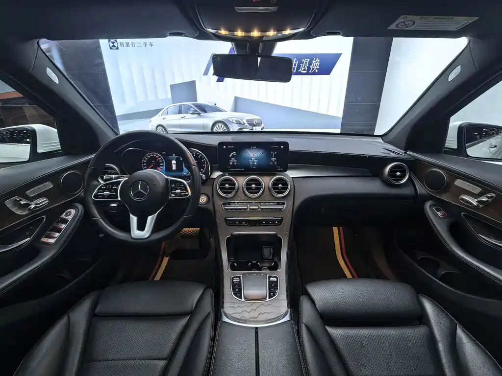 Mercedes-Benz Mercedes-Benz GLC 2022 Facelift II GLC 260 L 4MATIC Luxury 2022 - thumbnail 17