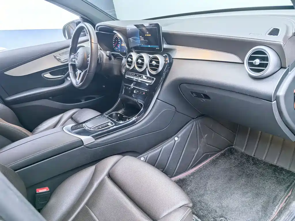 Mercedes-Benz Mercedes-Benz GLC 2021 GLC 260 L 4MATIC Dynamic Model 2021 - thumbnail 13
