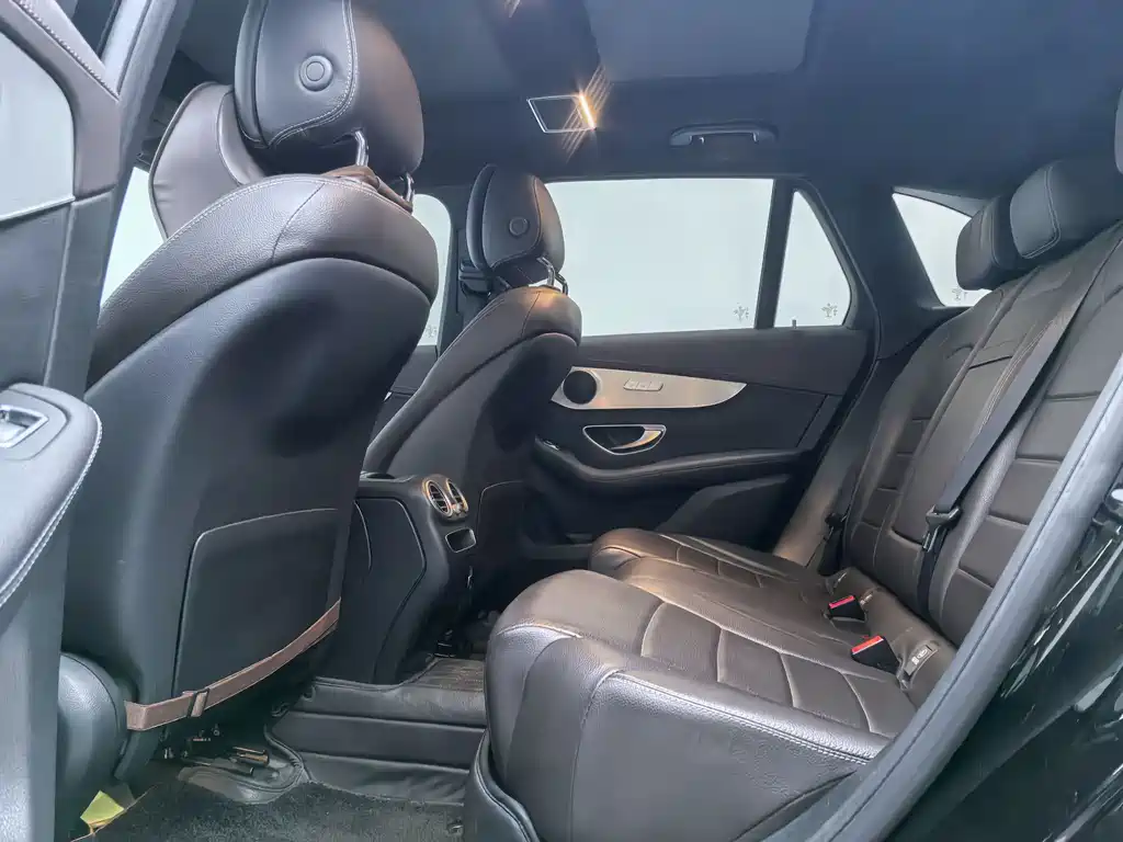 Mercedes-Benz Mercedes-Benz GLC 2021 GLC 260 L 4MATIC Dynamic Model 2021 - thumbnail 15