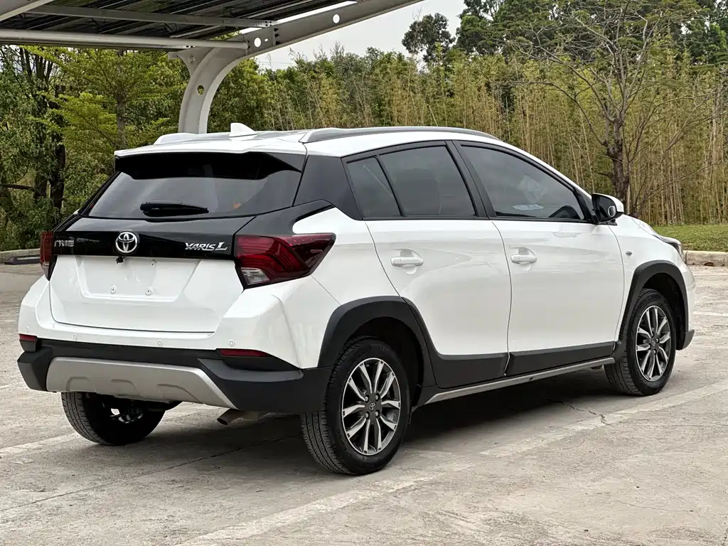Toyota YARiS L 2021 X 1.5L CVT Luxury Edition 2021 - thumbnail 4