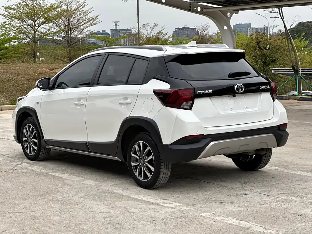 Toyota YARiS L 2021 X 1.5L CVT Luxury Edition 2021 - thumbnail 6