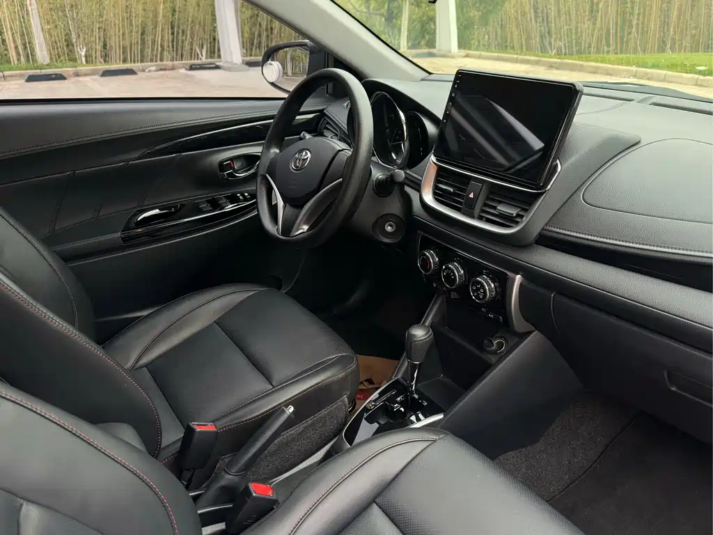 Toyota YARiS L 2021 X 1.5L CVT Luxury Edition 2021 - thumbnail 8