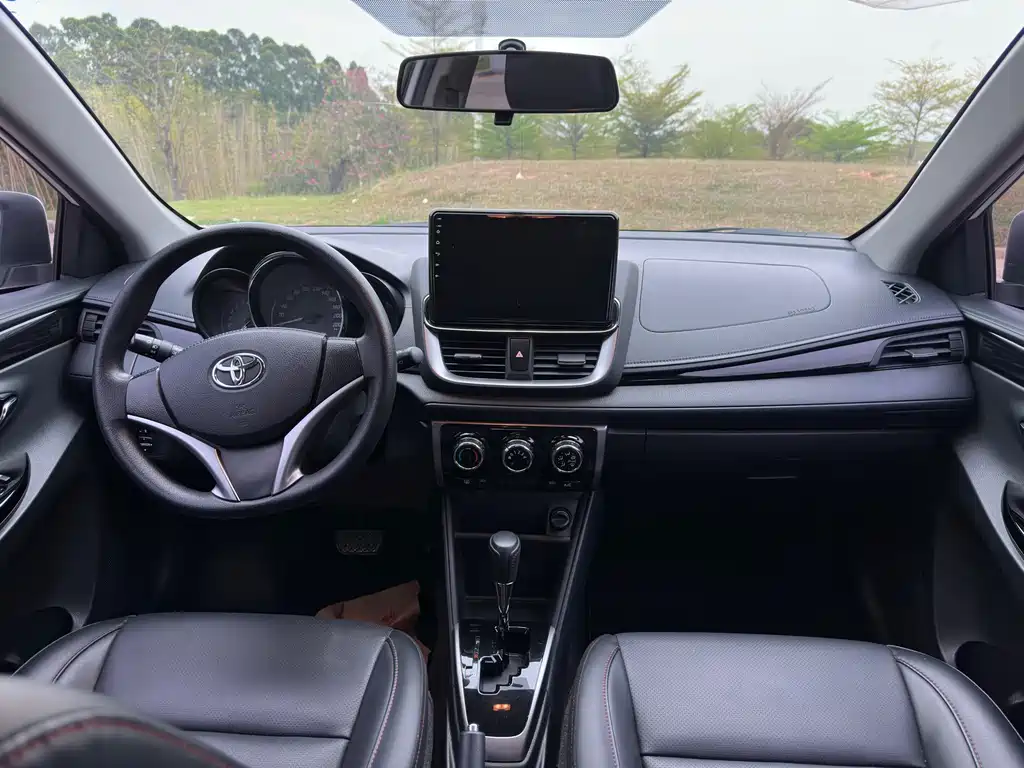 Toyota YARiS L 2021 X 1.5L CVT Luxury Edition 2021 - thumbnail 11