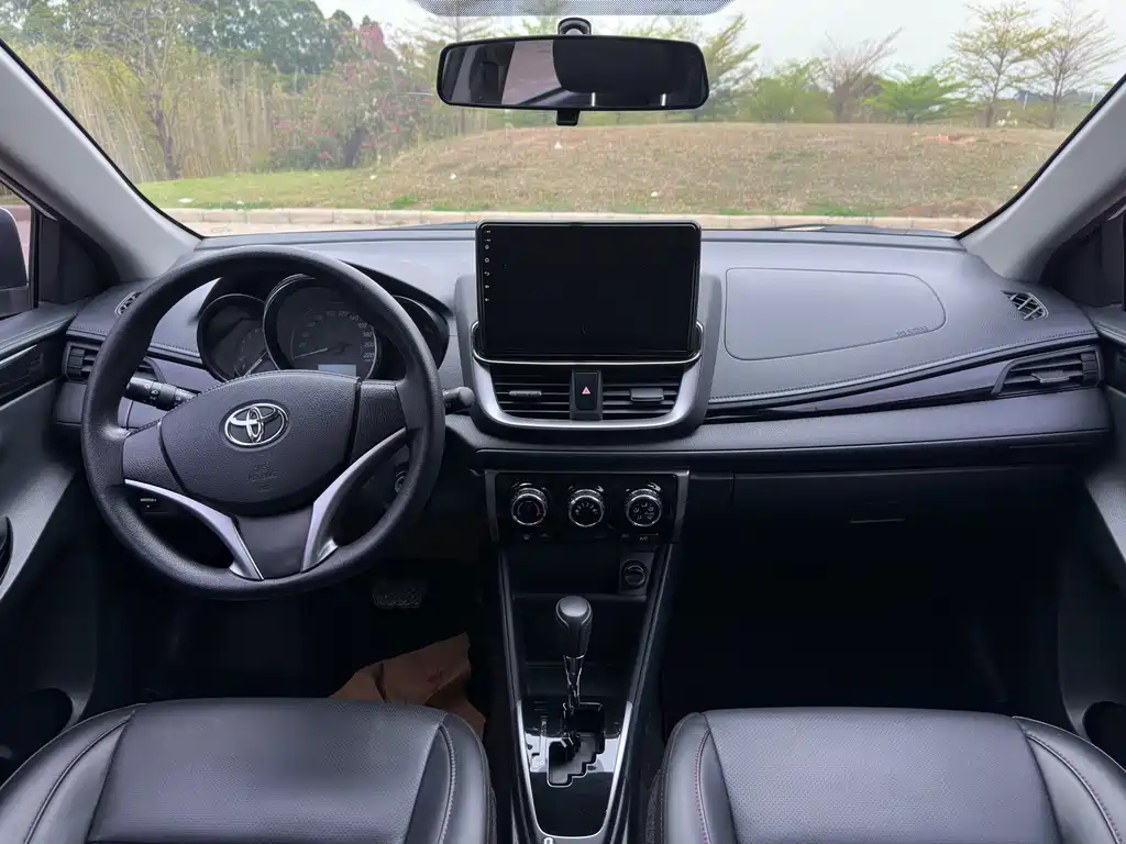 Toyota YARiS L 2021 X 1.5L CVT Luxury Edition 2021 - thumbnail 12