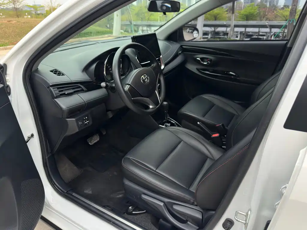 Toyota YARiS L 2021 X 1.5L CVT Luxury Edition 2021 - thumbnail 13
