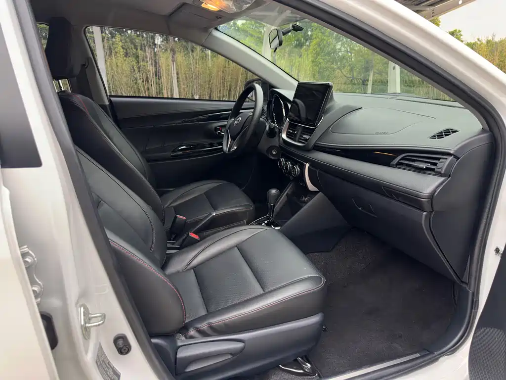 Toyota YARiS L 2021 X 1.5L CVT Luxury Edition 2021 - thumbnail 15